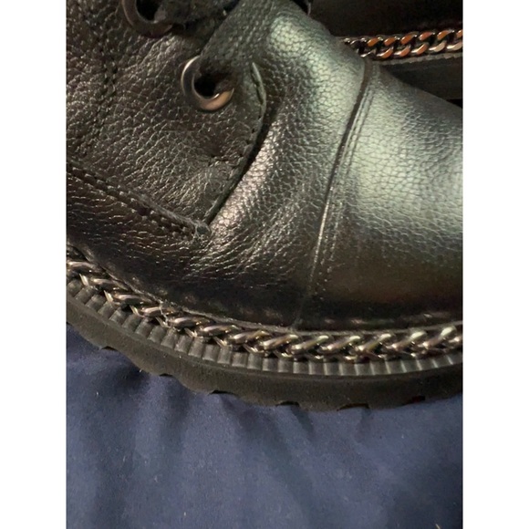 Vince Camuto Combat Chain Link Boots. Women’s size 5.5 - Picture 5 of 7